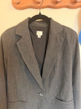 Charcoal Single-Button Blazer - Classic Workwear